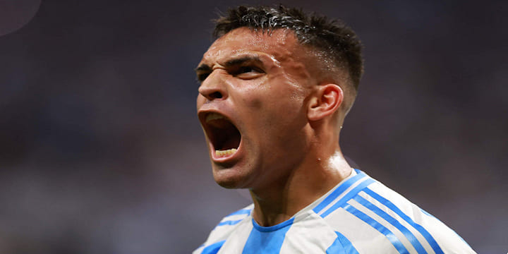 Cầu thủ Lautaro Martínez của Argentina đang đứng đầu bảng xếp hạng về thành tích ghi bàn tại Copa America 2024