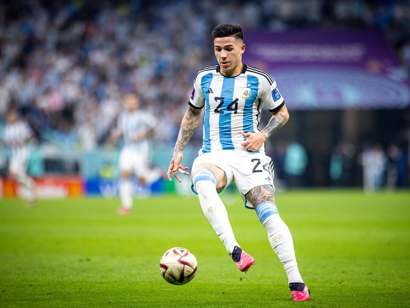 Cầu thủ Enzo Fernandez đang là mục tiêu hàng đầu của Real Madrid
