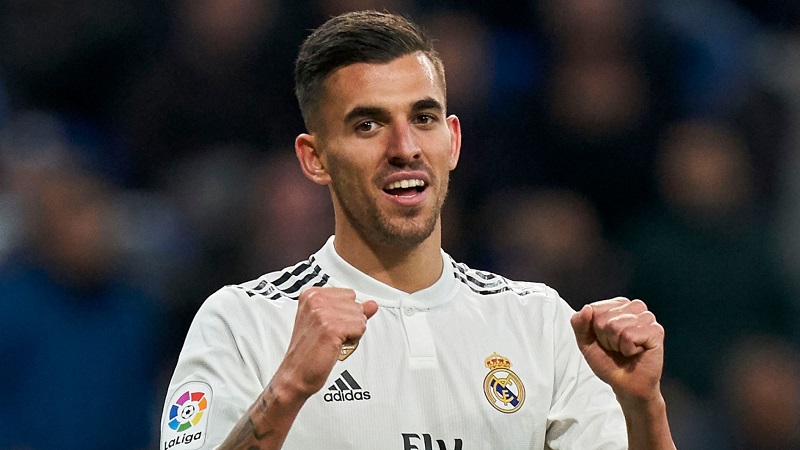 Cầu thủ Cebellos sẽ tiếp tục gắn bó với Real Madrid cùng hợp đồng thời hạn 2027