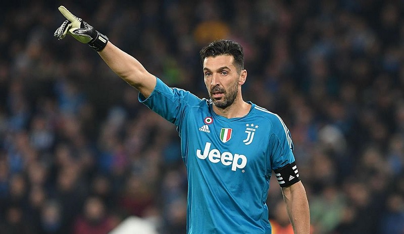 Cầu thủ huyền thoại của bóng đá ý Gianluigi Buffon