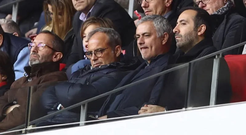 Arsenal đang nhắm đến cố vấn Luis Campos của PSG cho vị trí giám đốc thể thao