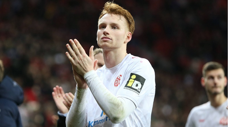 Cầu thủ Sepp van den Berg đã tỏa sáng khi gia nhập Brentford