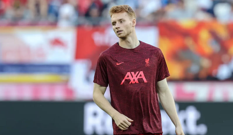 Cầu thủ Sepp van den Berg luôn coi Liverpool là điều quan trọng trong sự nghiệp