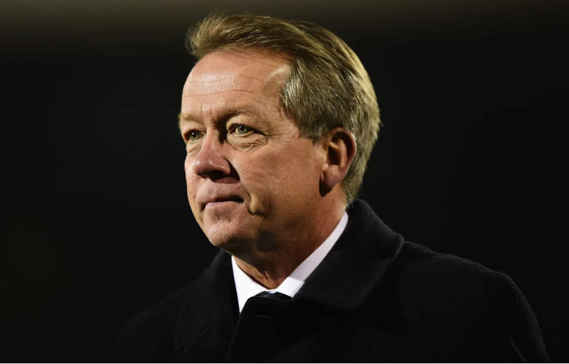 HLV Alan Curbishley đã để lại nhiều bài học cùng Charlton trên đấu trường Ngoại Hạng Anh