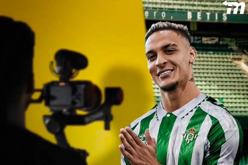 Khả năng cao tương lai cầu thủ Antony sẽ tiếp tục gắn bó với Real Betis