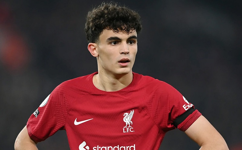 Cầu thủ Stefan Bajcetic đang là mục tiêu thay thế Van Dijk của Liverpool