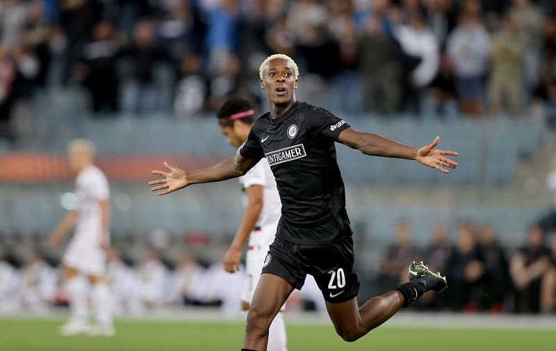 Chelsea đang muốn chiêu mộ cầu thủ tiền đạo Emanuel Emegha