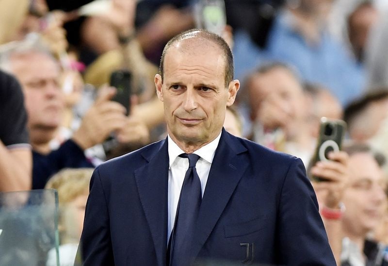 HLV Massimiliano Allegri là ứng cử viên sáng giá thay thế Amorim