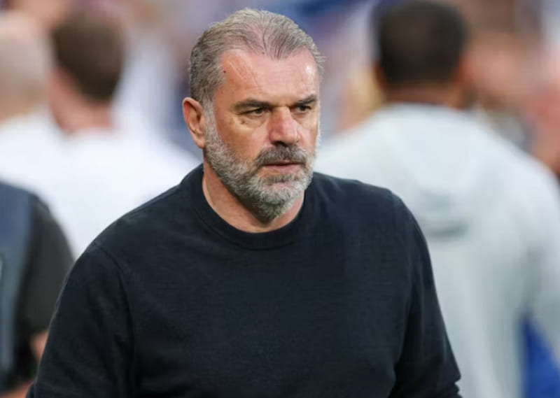 Tottenham thất bại toàn diện tại Ngoại Hạng Anh