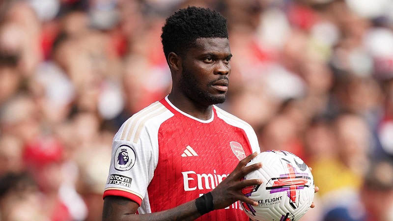 Barcelona đã đàm phán chiêu mộ cầu thủ Thomas Partey