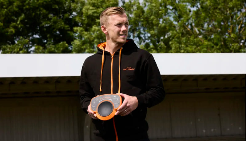 James Ward-Prowse khen ngợi công nghệ luyện đá bóng Curl Master ONE