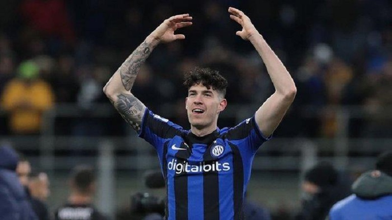 Cầu thủ Alessandro Bastoni của Inter cũng thuộc danh sách đội hình tiêu biểu cúp C1