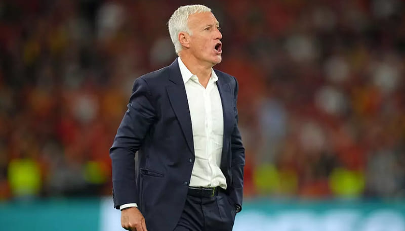 Nhiều fan Pháp đòi sa thải HLV Didier Deschamps